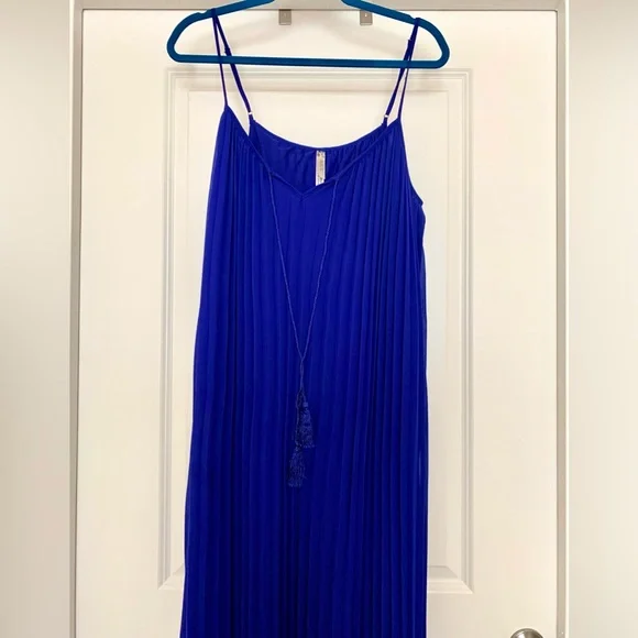 Summer Maxi pleated dress, size 2X - Picture 3 of 3